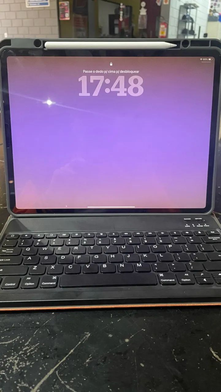 iPad Pro + Apple Pencil + Teclado + Case 