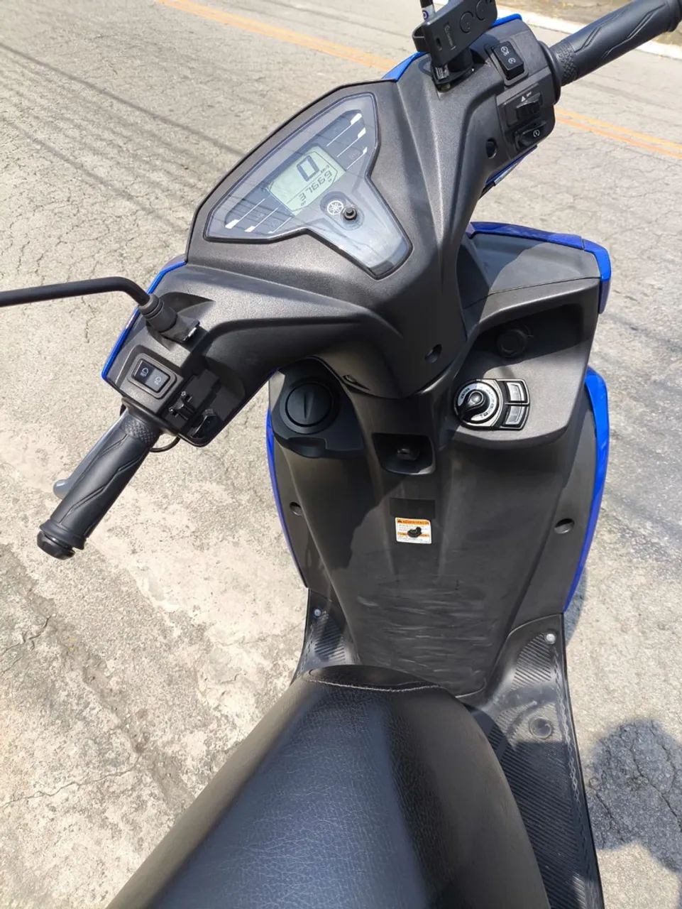 Yamaha fluo 2023 - Foto 4