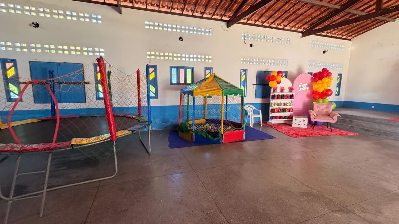 Piscina de bolinha com o escorregador  - Foto 2