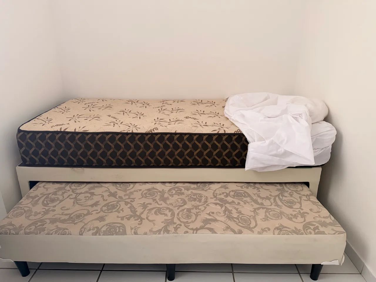 CAMA SOLTEIRO + BASE AUXILIAR 