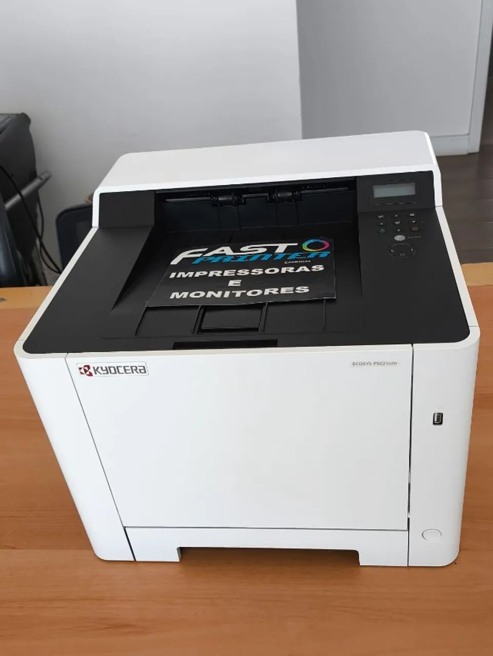 Impressora Kyocera ECOSYS P5021cdn Laser colorida