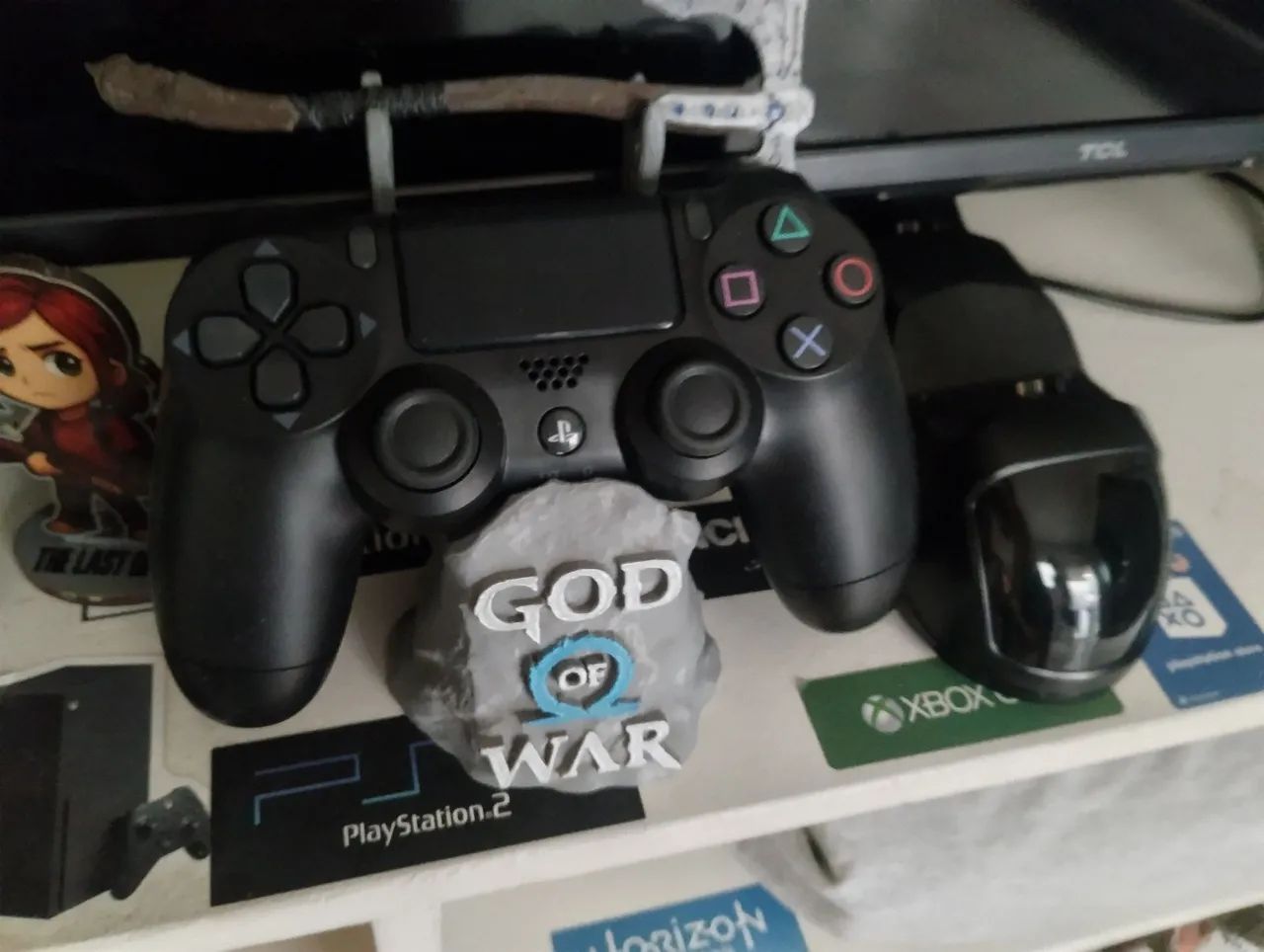 CONTROLE DE PS4 COM BASE DE CARREGAMENTO 