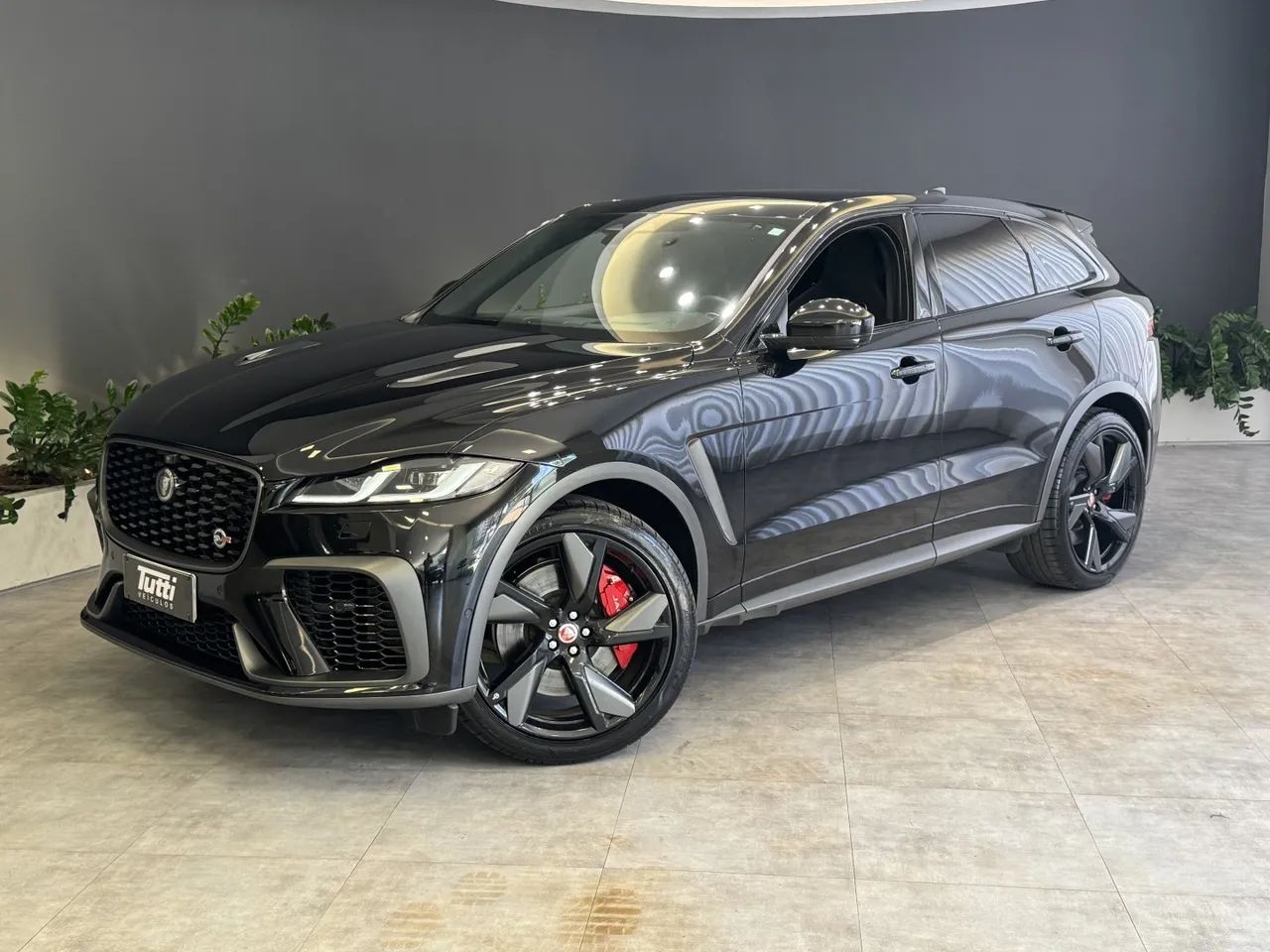 JAGUAR F-Pace F-PACE SVR Supercharged 5.0 V8 2023