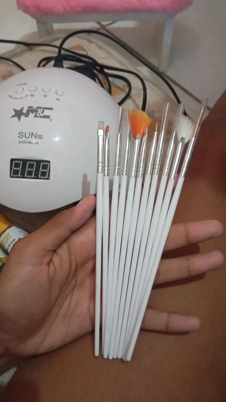 Pincéis para arte nas unhas