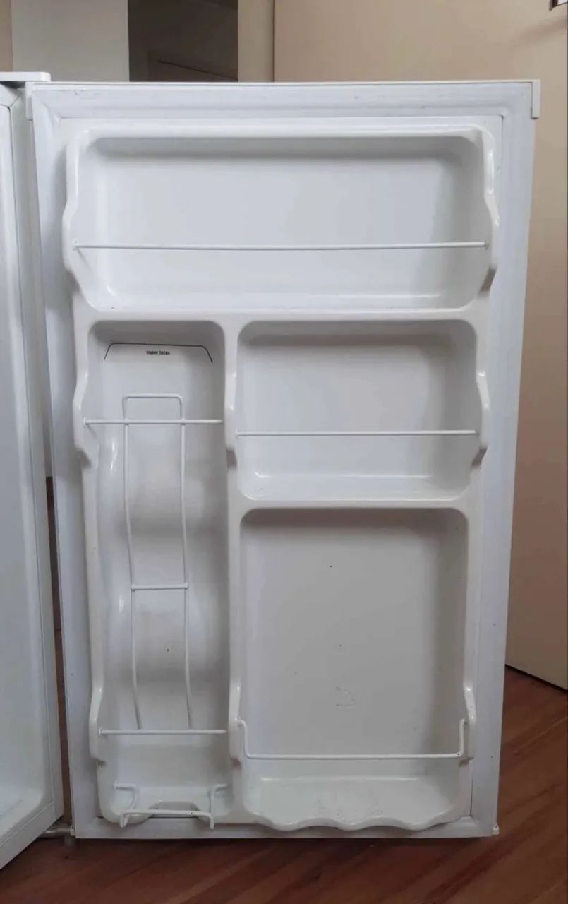 Frigobar 124L Midea perfeito estado - Foto 5