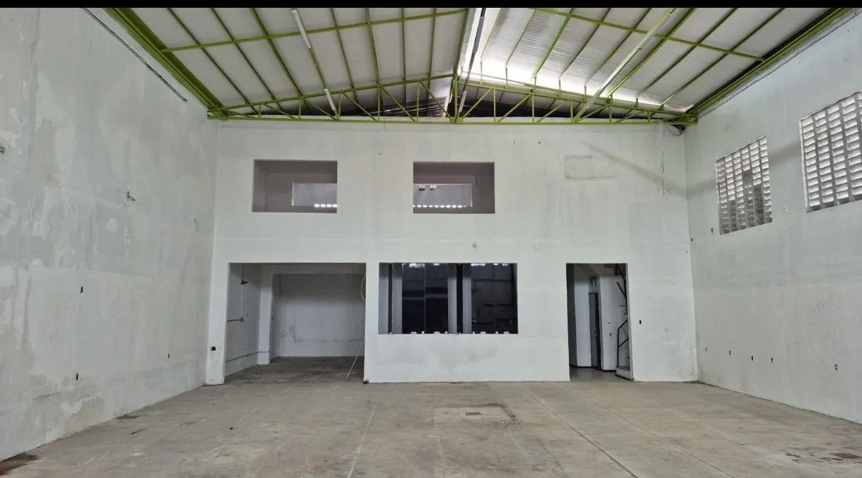 ALUGO PONTO COMERCIAL NA AV. VIENA WEYNE COM 380M2 - Foto 2