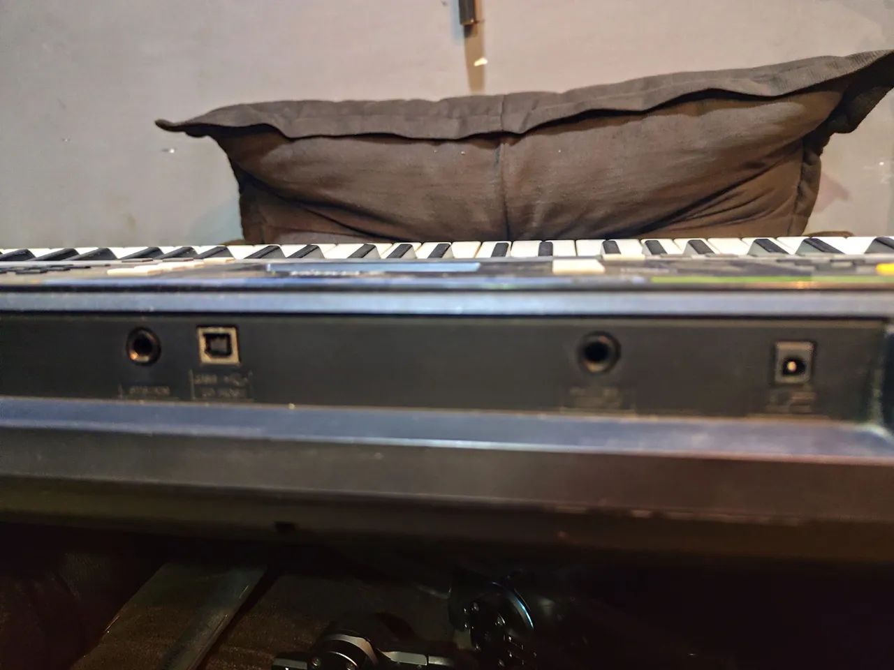 Teclado yamaha psr E243 - Foto 2