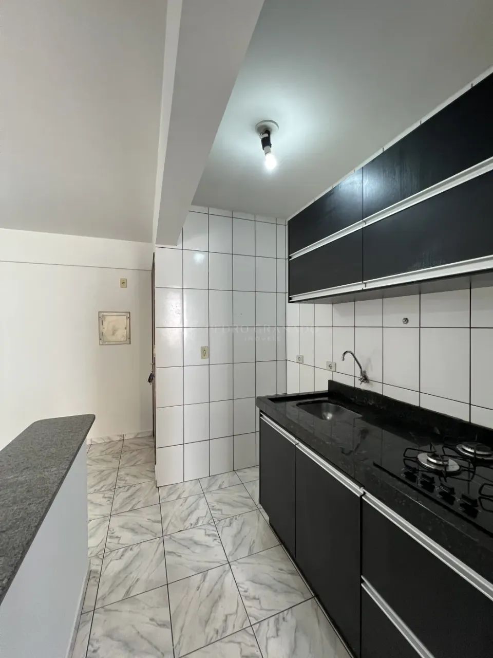Apartamento 02 dormitórios - Zona 07 - Foto 5