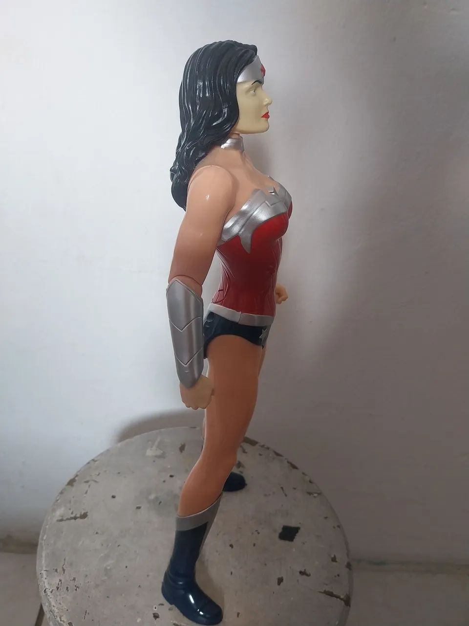 Boneca Action Figure Mulher-Maravilha DC Grande - Foto 3