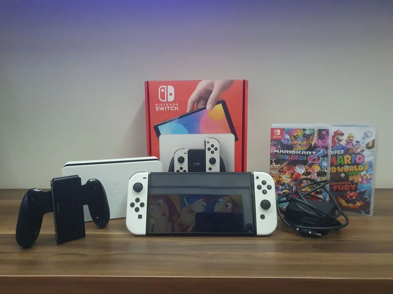 Nintendo switch OLED completo + 2 jogos físicos com conta digital