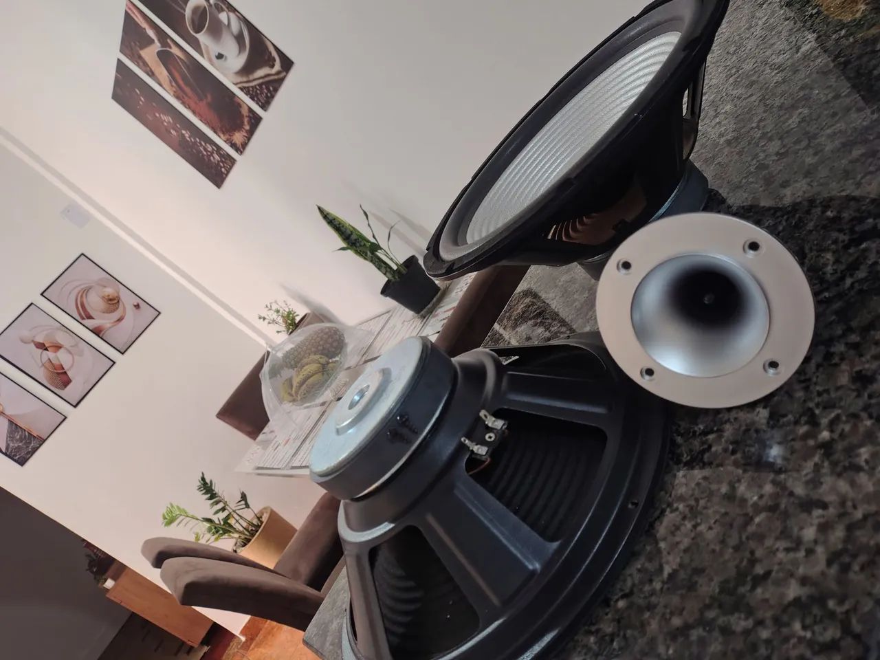 VENDO DOIS AUTO FALANTES SUBEWOOFERS 12 POLEGADAS + CORNETA MULTILASER EXATAMENTE NOVOS! - Foto 3