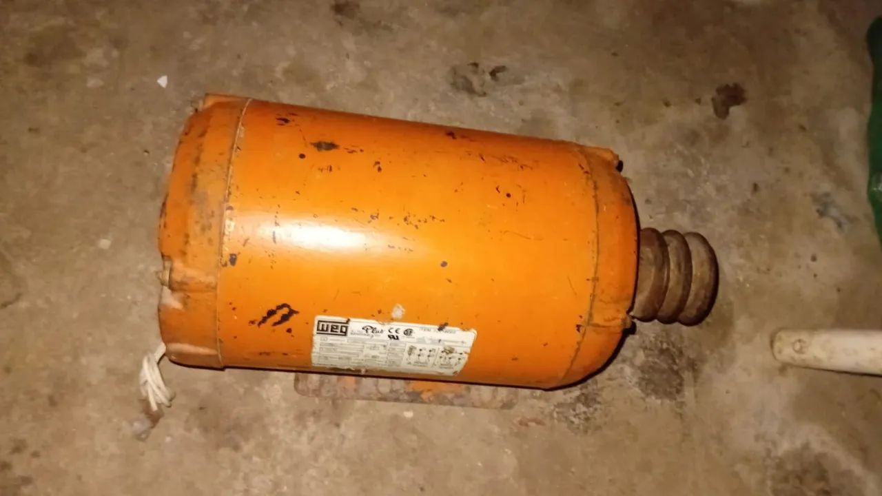 Motor de 2cv baixa rotacao 850,00