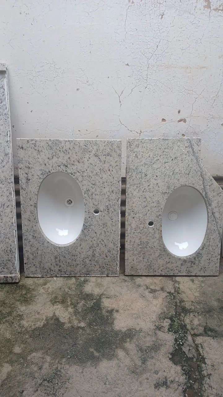 Ótima oportunidade 2 pias novas.