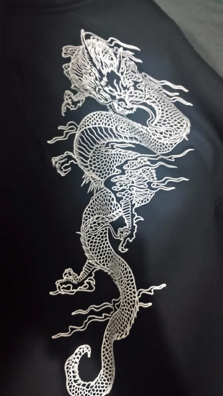 Moletom preto dragão - Foto 3