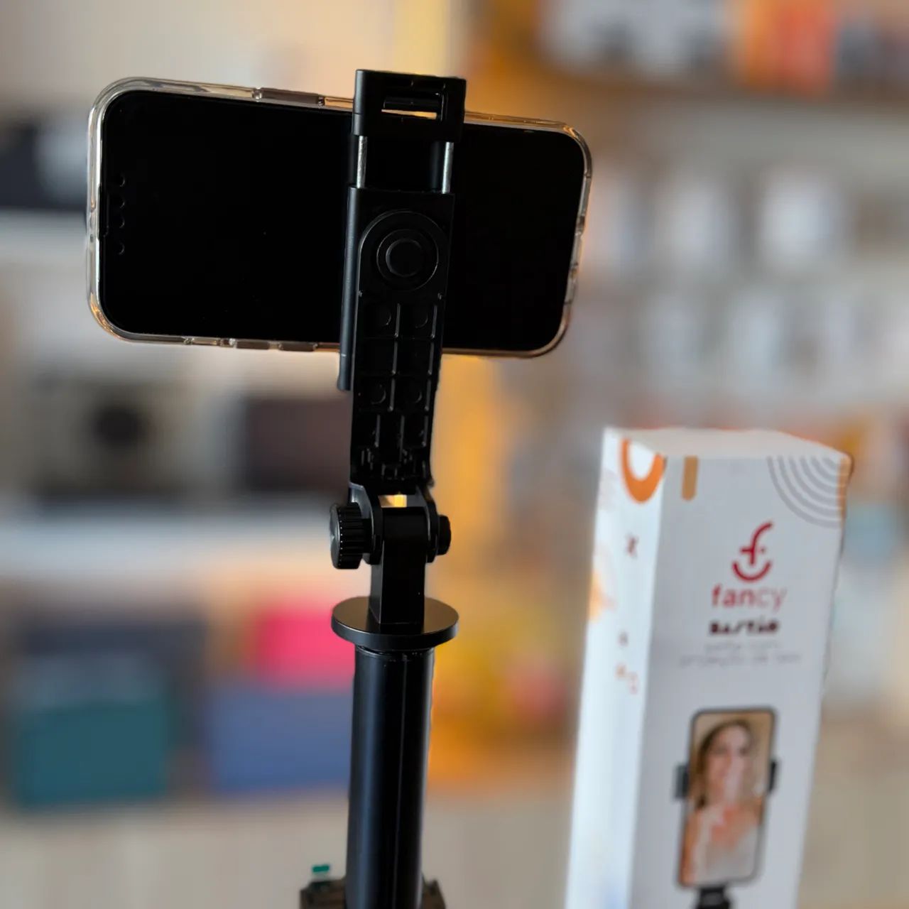 TRIPÉ PARA CELULAR COM ALTURA DE 1.70 E PROJEÇÃO DE TELA - Foto 3