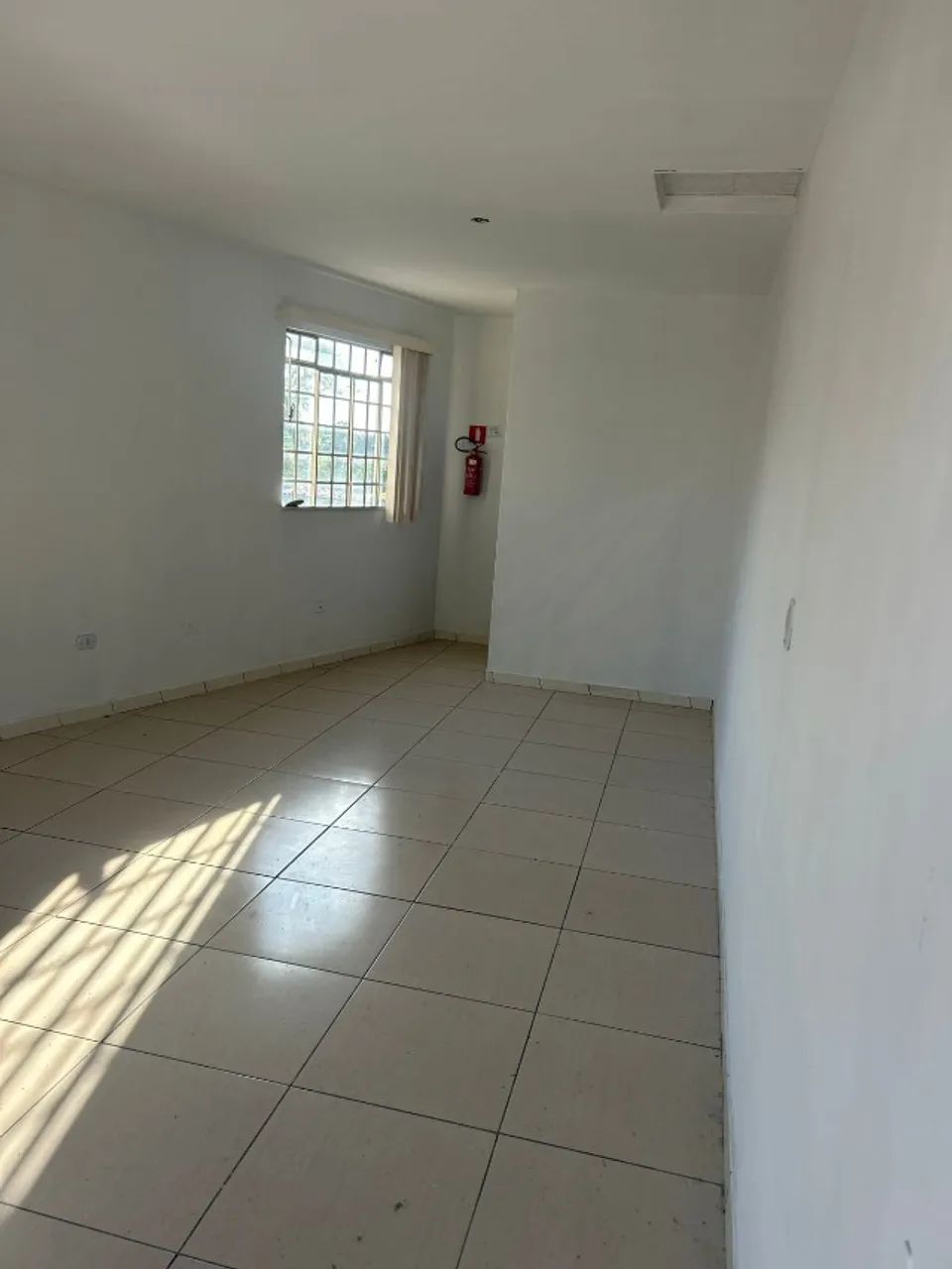 Sala comercial no Alto Boqueirão - Foto 2