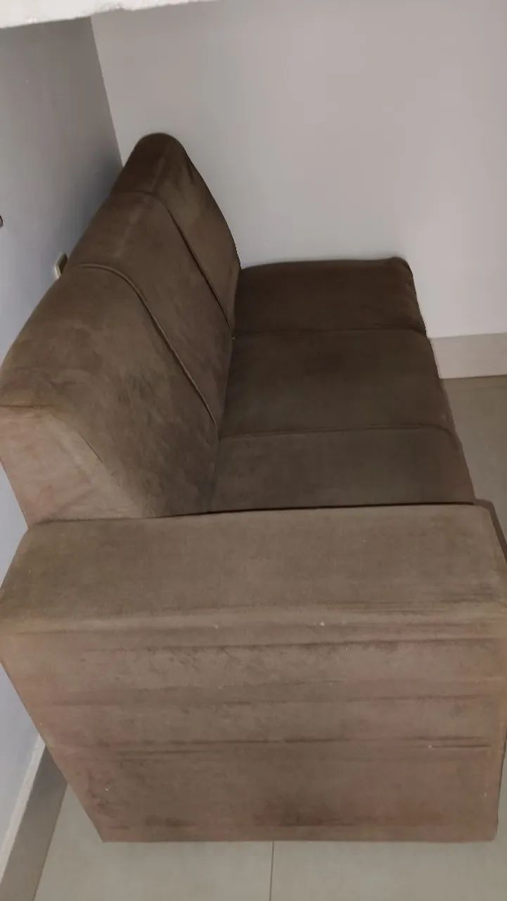 Vendo conjunto sofa, sao 2 sofás de 3 lugares. - Foto 3