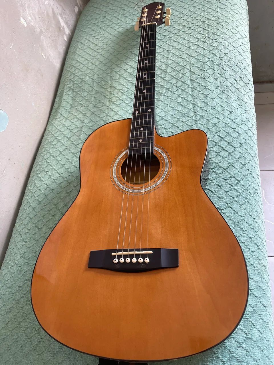 Violão acústico 