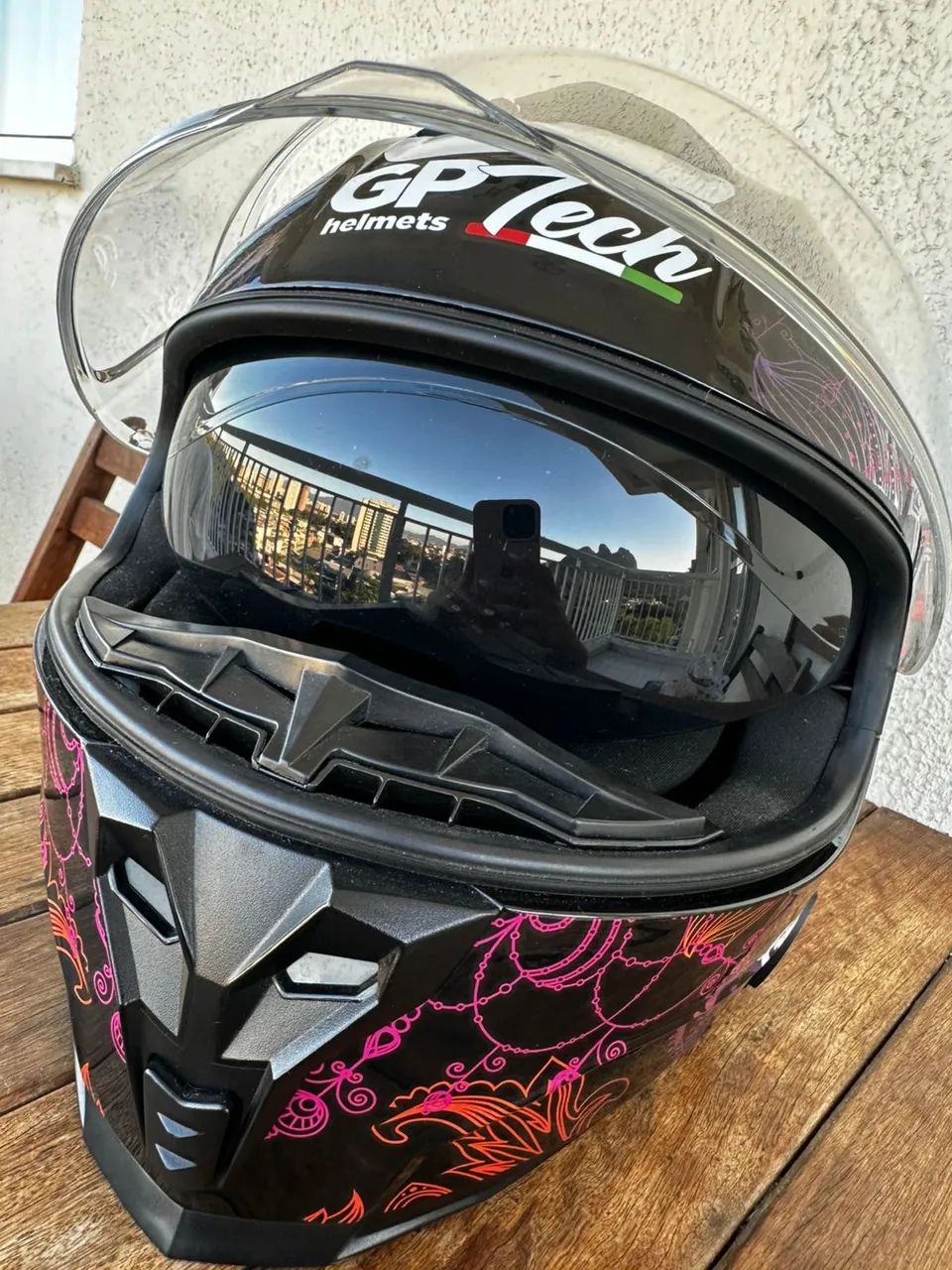 Capacete GP Tech Essence (TAM 58)