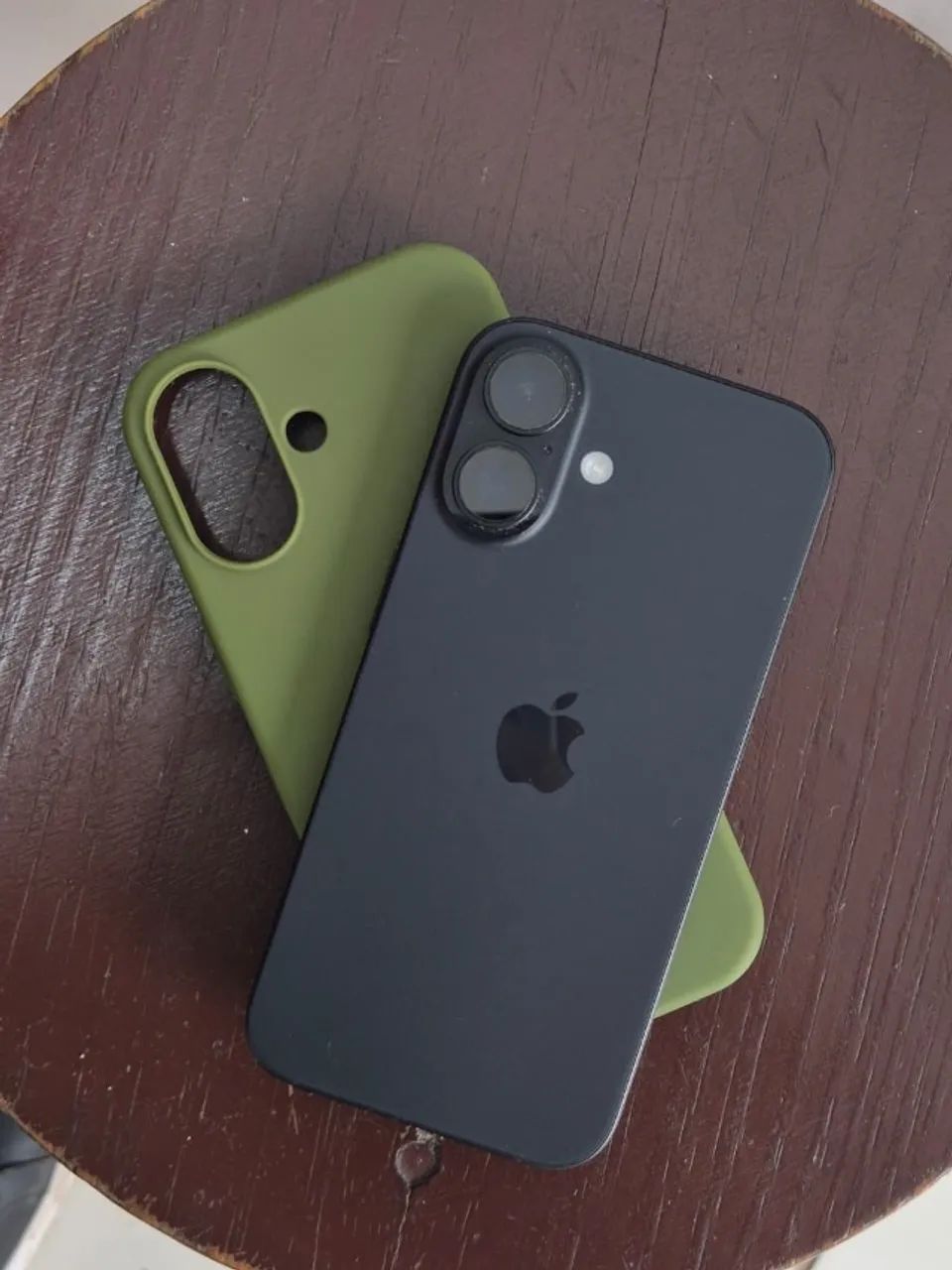 VENDO IPHONE 16 - Preto e de 128gb