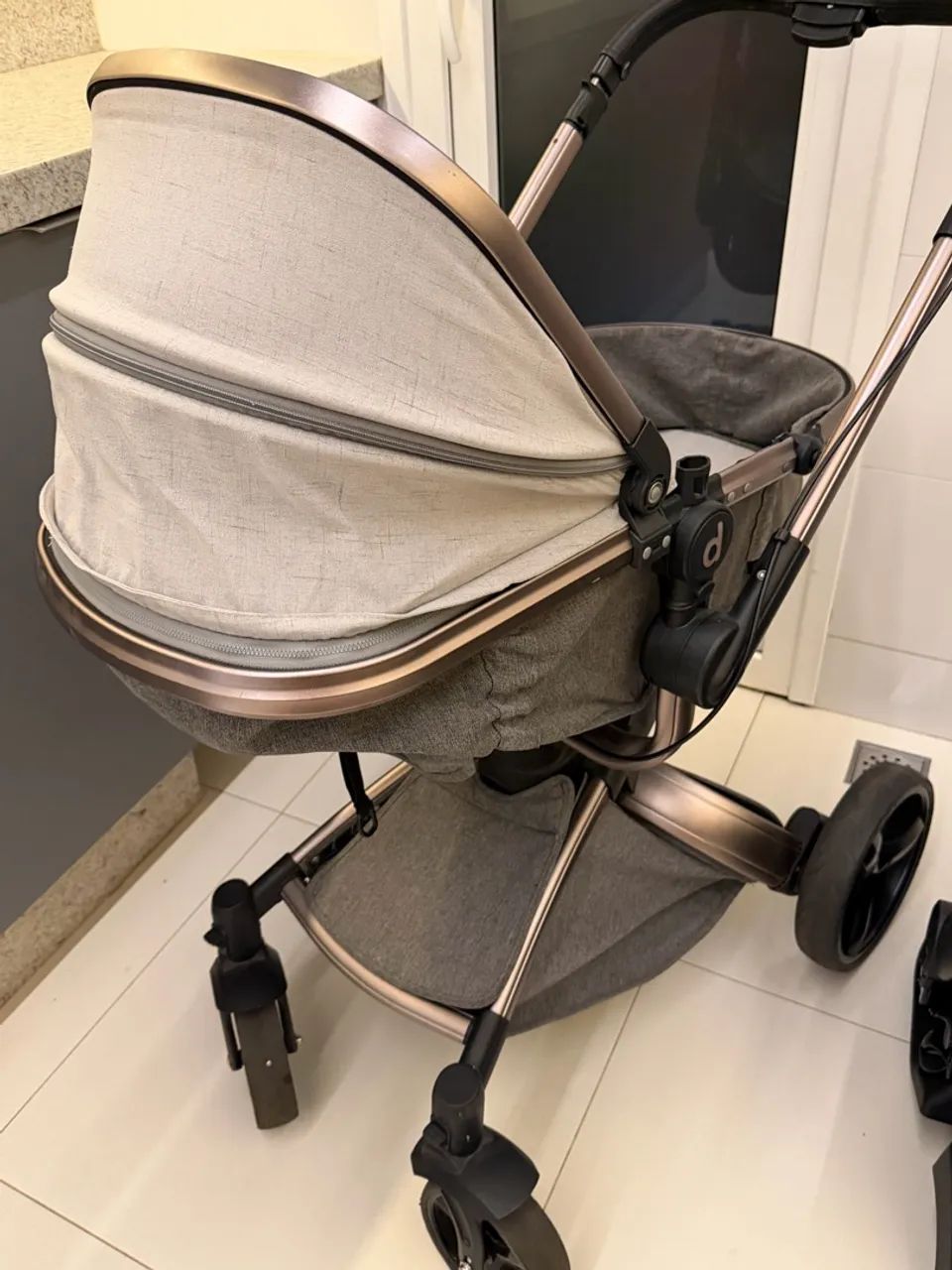 Carrinho de Bebê Galzerano Vulkan 360 + Moises - Foto 3