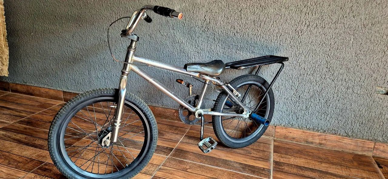Bicicleta infantil aro 20. - Foto 2