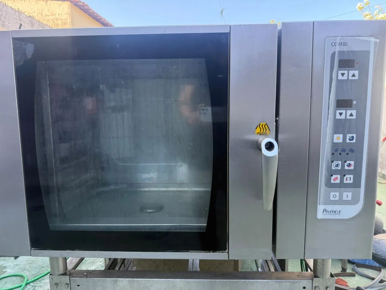 FORNO COMBINADO PRÁTICA