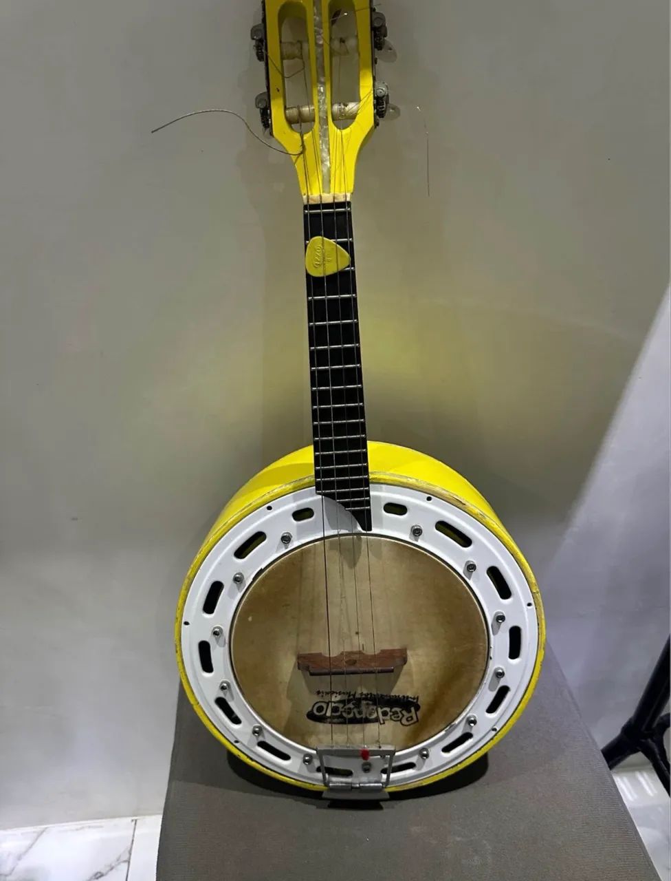 BANJO 
