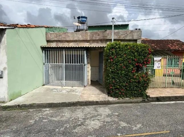 CASA NA CIDADE OPERÁRIA