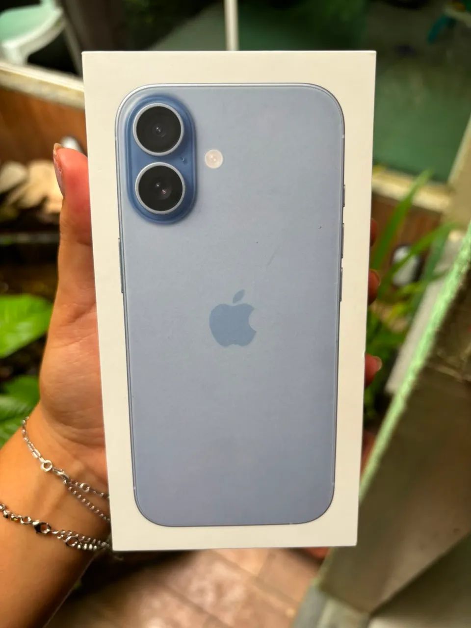 IPHONE 17 AZUL NÉVOA 256 GB LACRADO