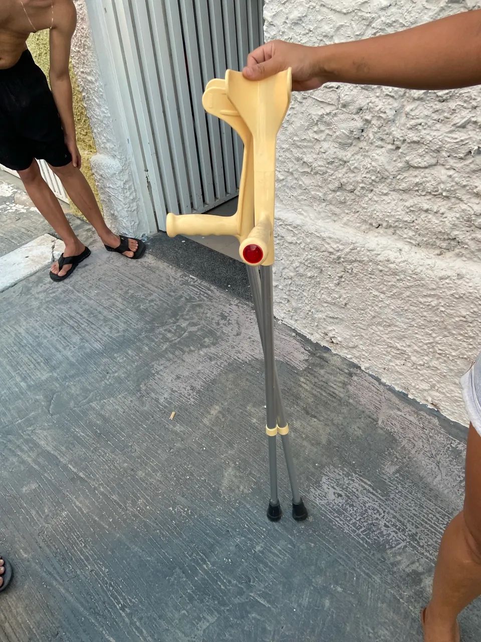 Muletas de Alumínio Reguláveis - Excelente Estado - Foto 3