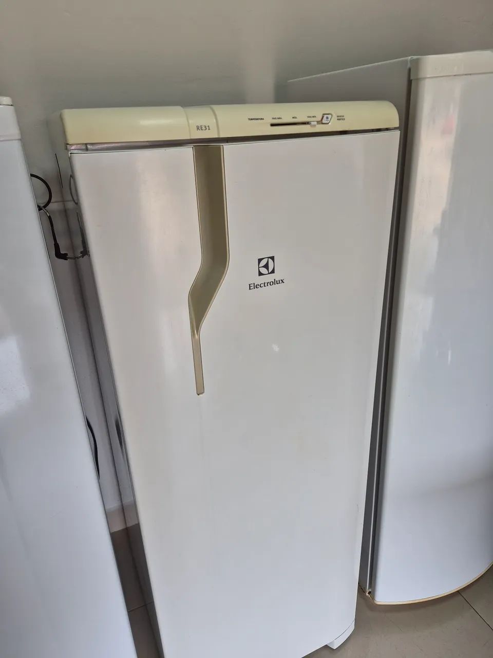 Geladeira Electrolux 240 litros  - Foto 3