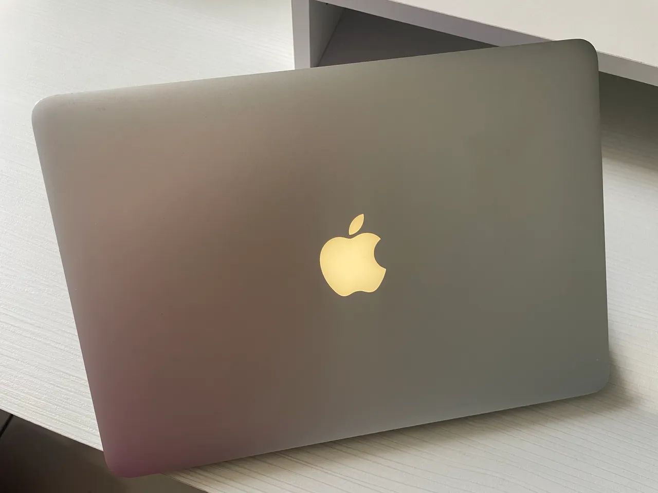 MacBook Pro Retina 13 (Early 2015) - Funcionando - Bateria com