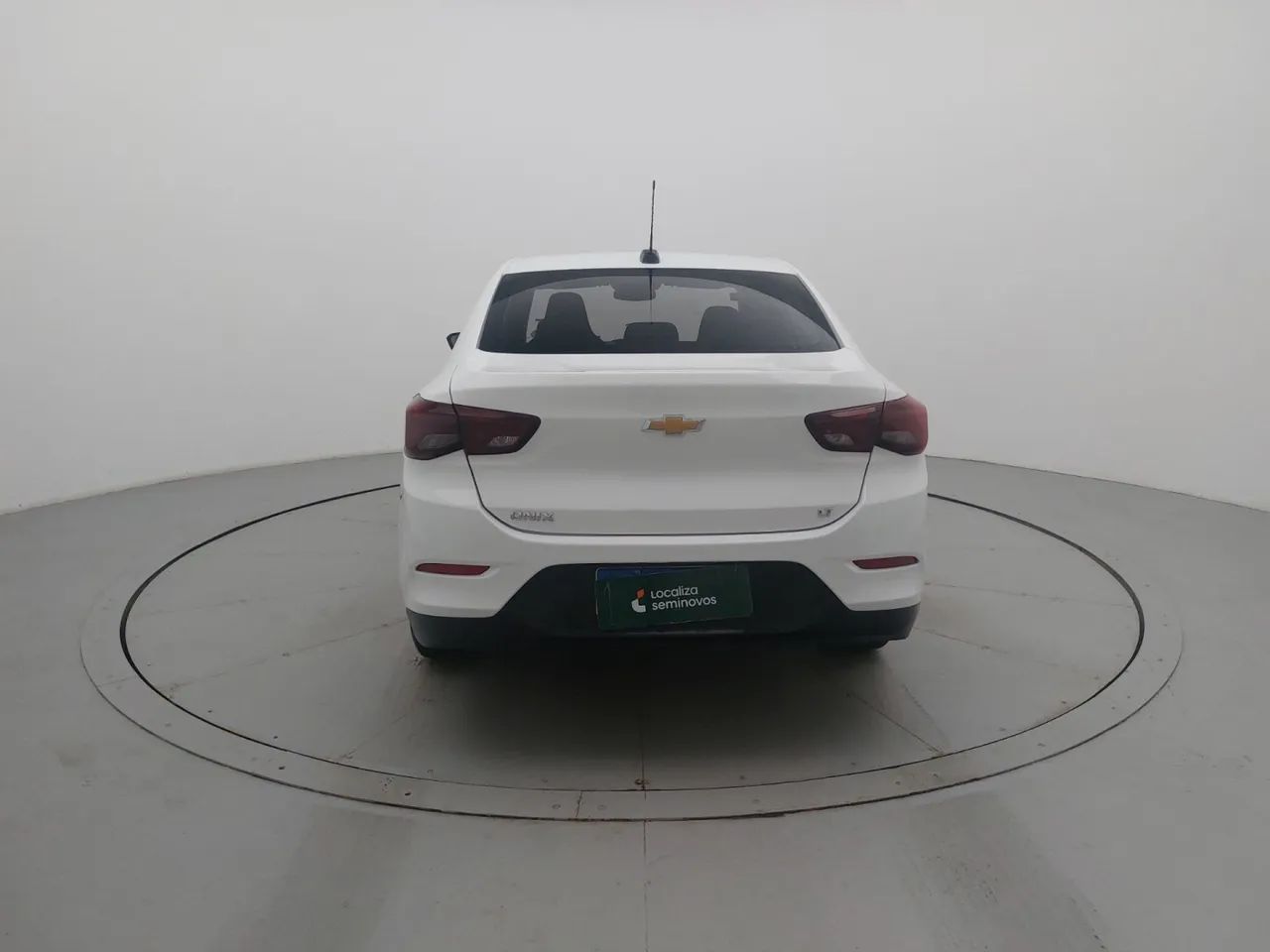 Chevrolet Onix Plus LT 1.0 12V Flex Mec. 4P, foto 4 de 18
