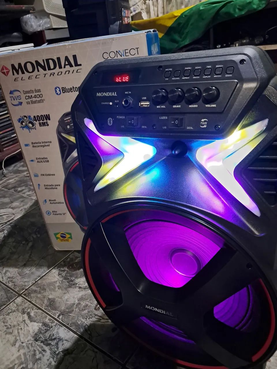 Caixa Amplificada 400 Watts,Bluetooth, usb,aux com Leds,Semi Nova Impecável! - Foto 4