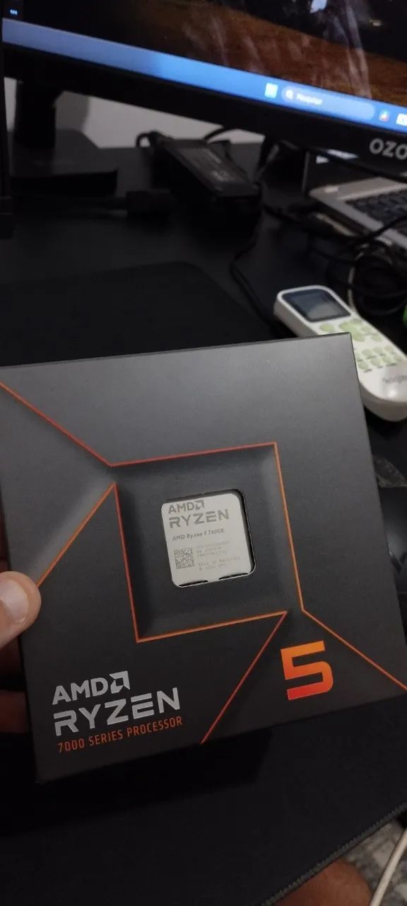 Processador AMD Ryzen 5 7600X (Com Nota Fiscal e Caixa)