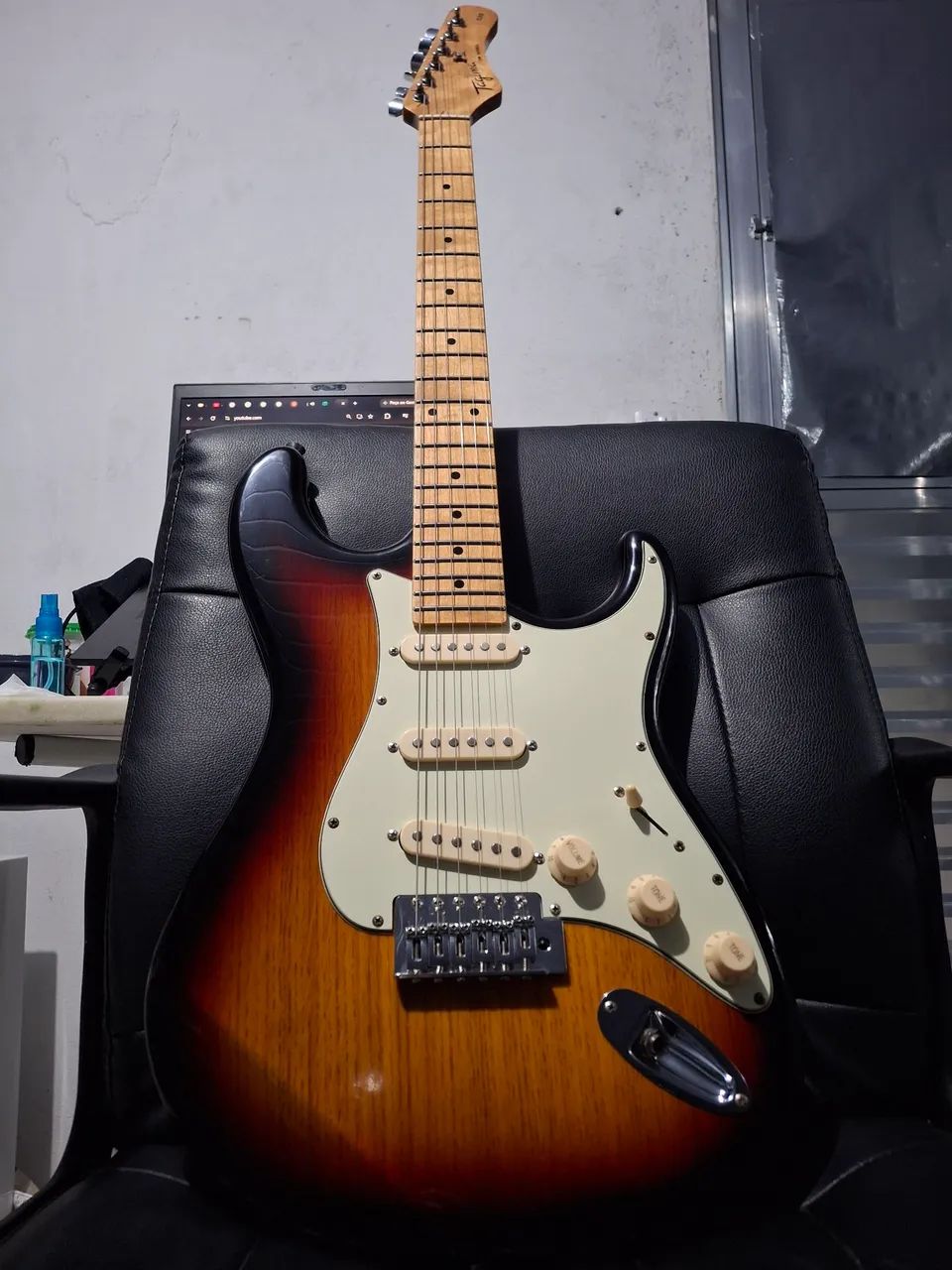 Tagima TW530 Sunburst - Foto 2