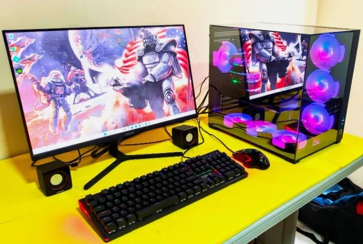 PC Gamer Ryzen 5-7500F Placa Vídeo RTX 5050 16gb Ram Ddr5 Ssd 1Tb Hd 1Tb Tela Curva 27 180