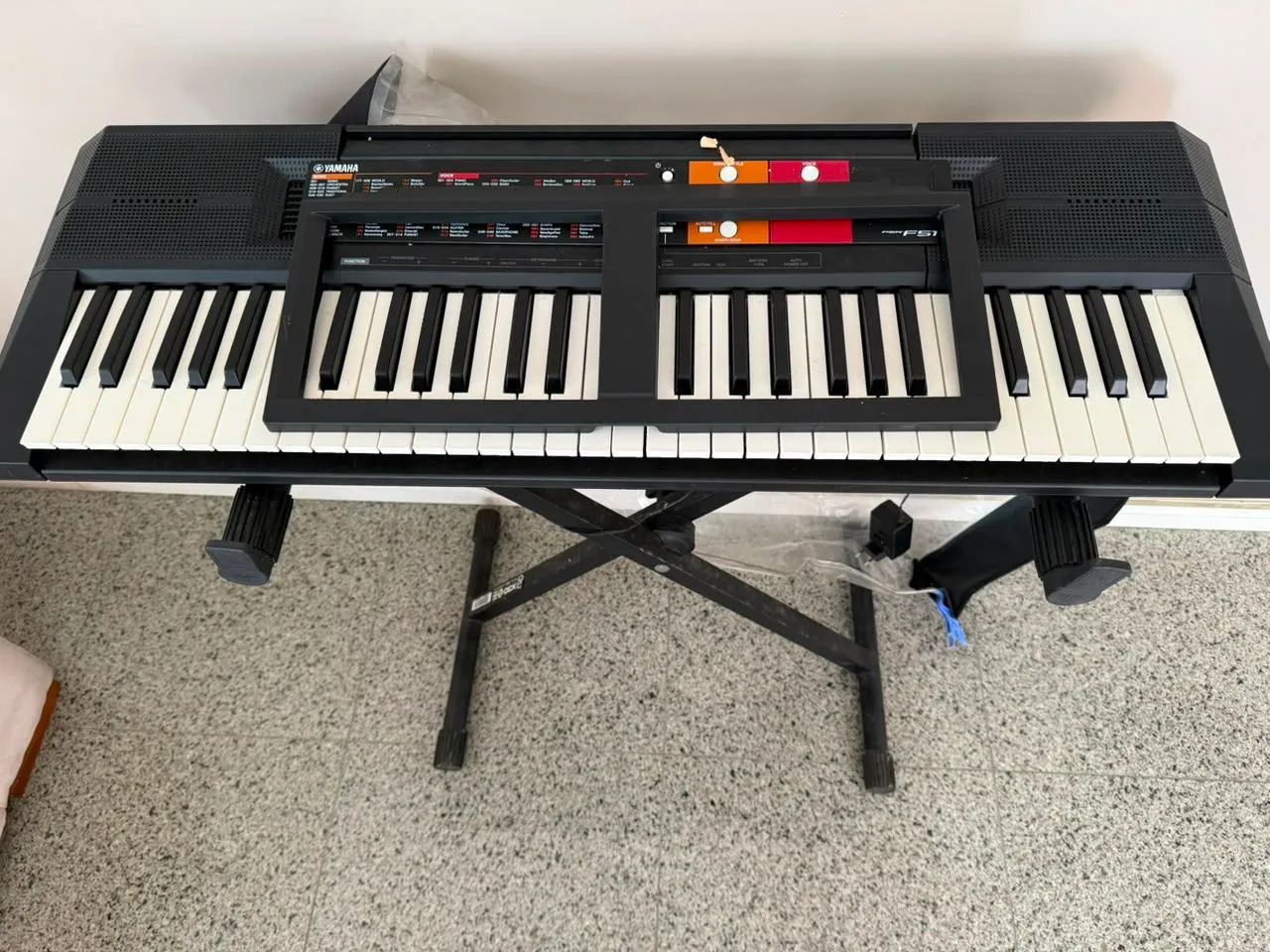Teclado Yamaha 