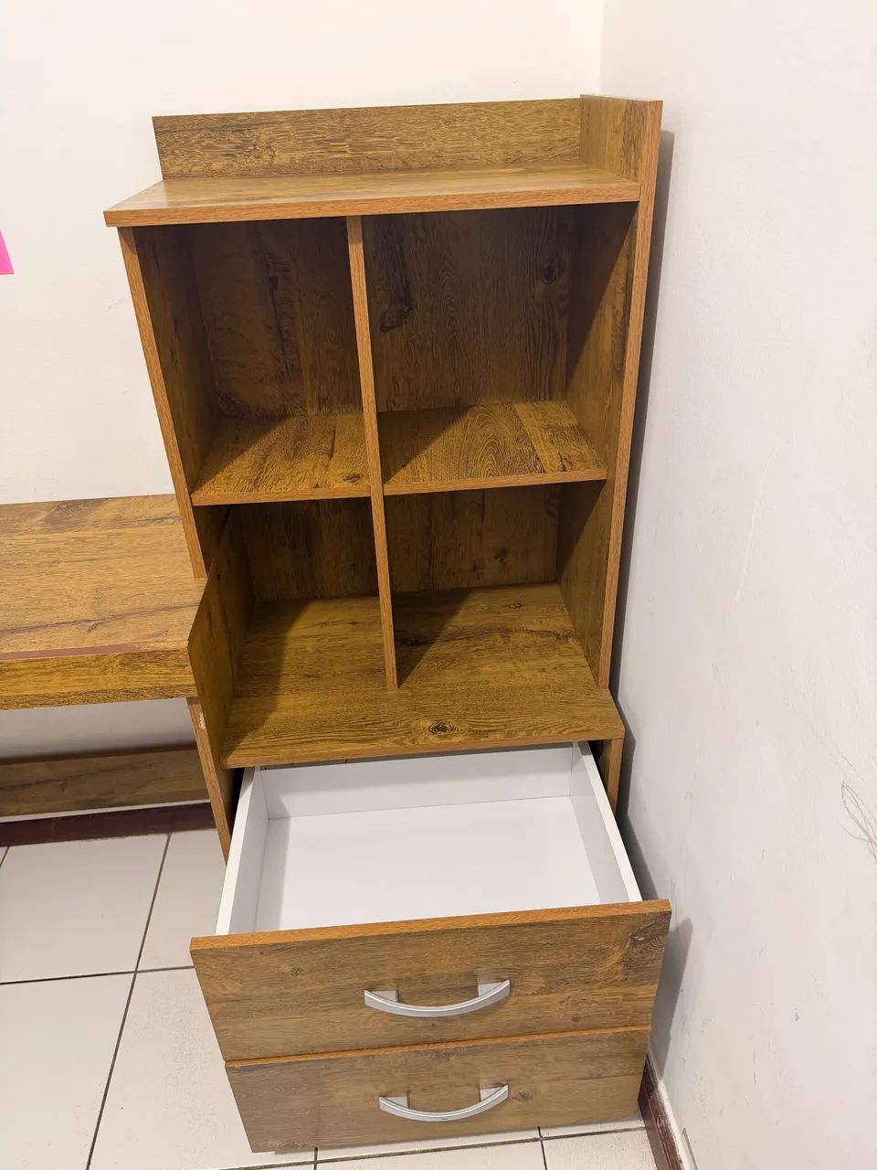 Escrivaninha e cadeira - Foto 4