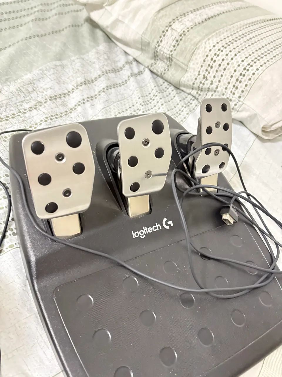 VOLANTE LOGITECH G29 + PEDAIS - Foto 2