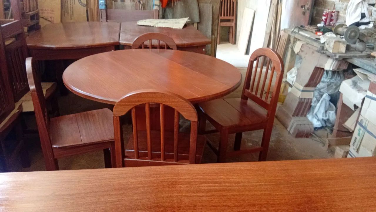 Mesa de madeira maciça  - Foto 4