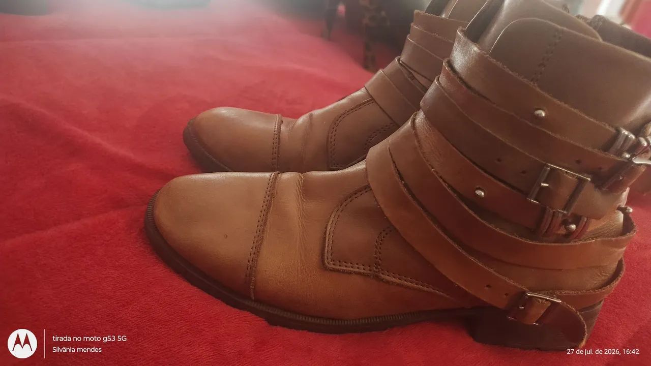 Bota cano curto Constance 38