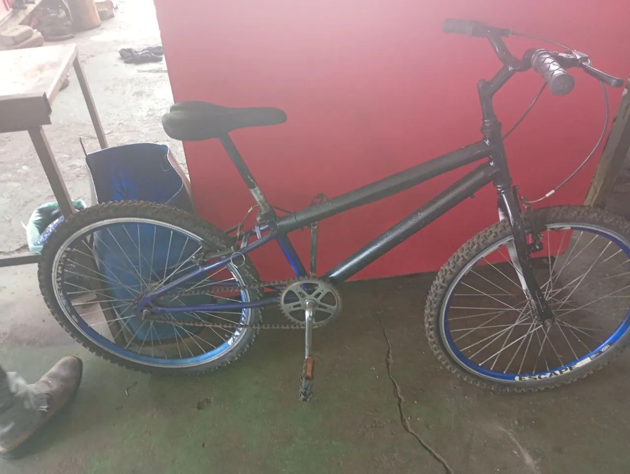 Vendo uma bicicleta aro 26 usada em perfeito estado  - Foto 2