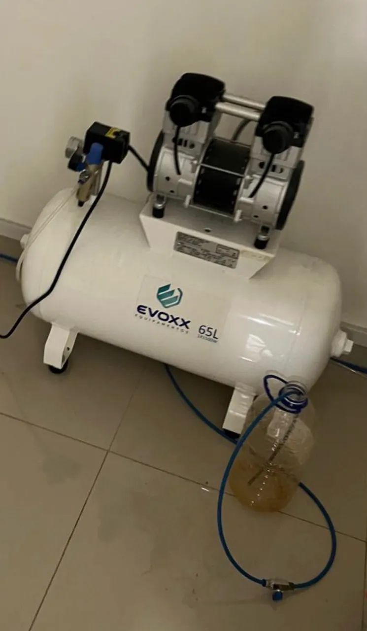 Compressor odontológico  - Foto 2