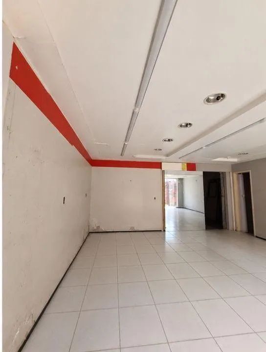 ALUGO PRÉDIO COMERCIAL / 420m2 DE ÁREA CONSTRUÍDA  - Foto 2