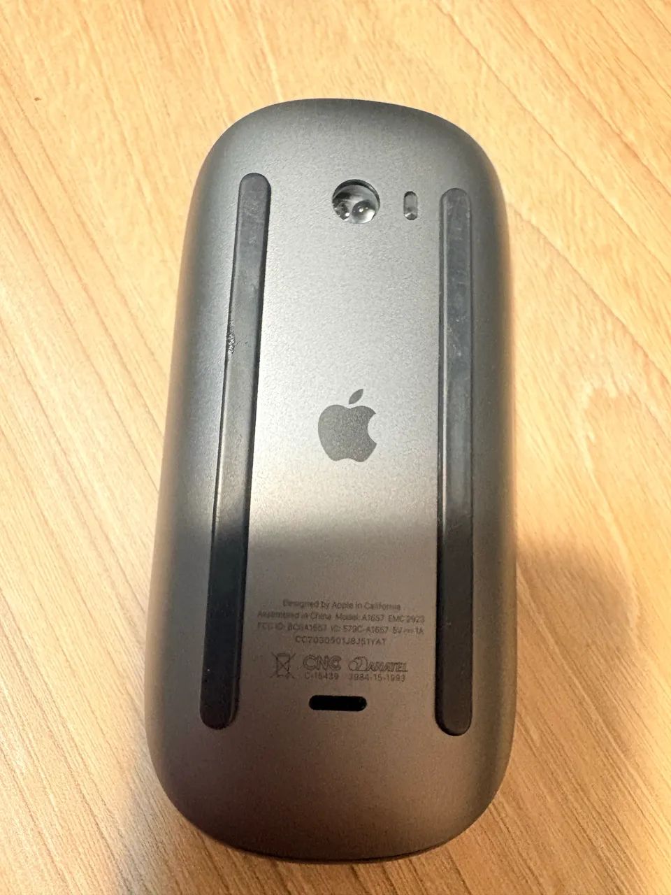 Magic Mouse 2 Apple preto  - Foto 2