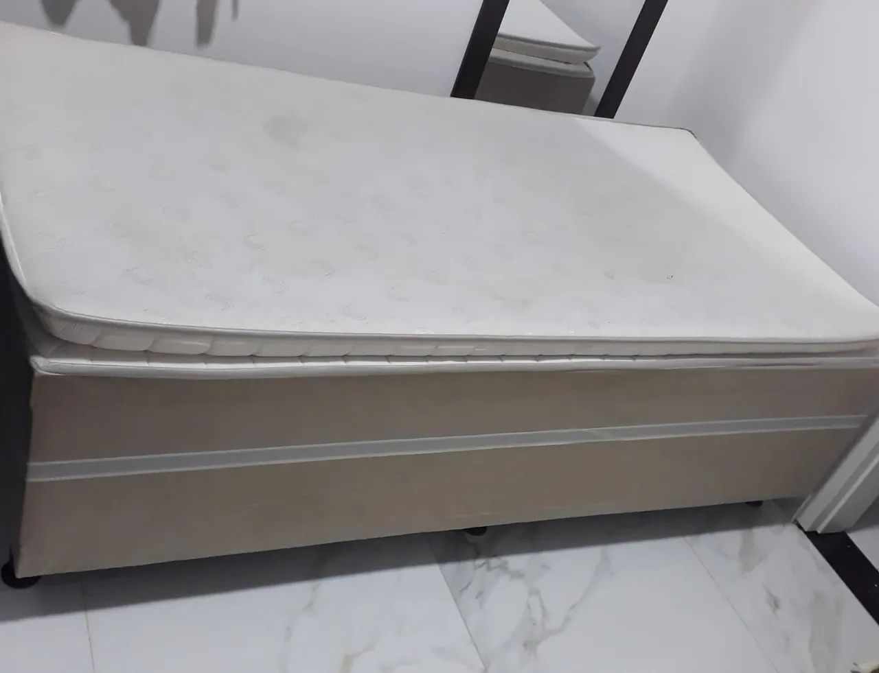 Cama solteiro 
