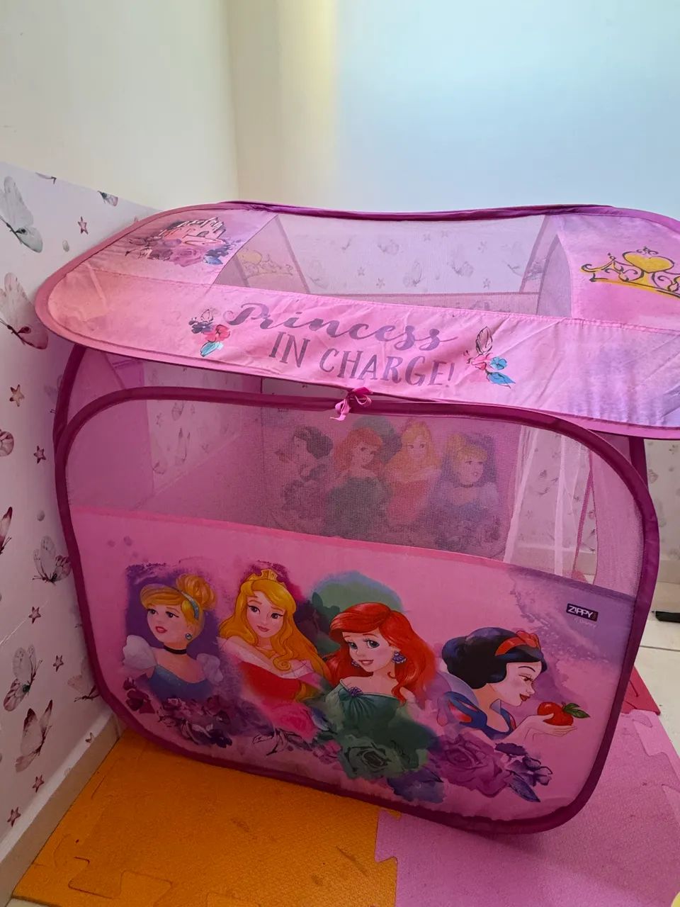 Vendo cabaninha princesas e bolinhas
