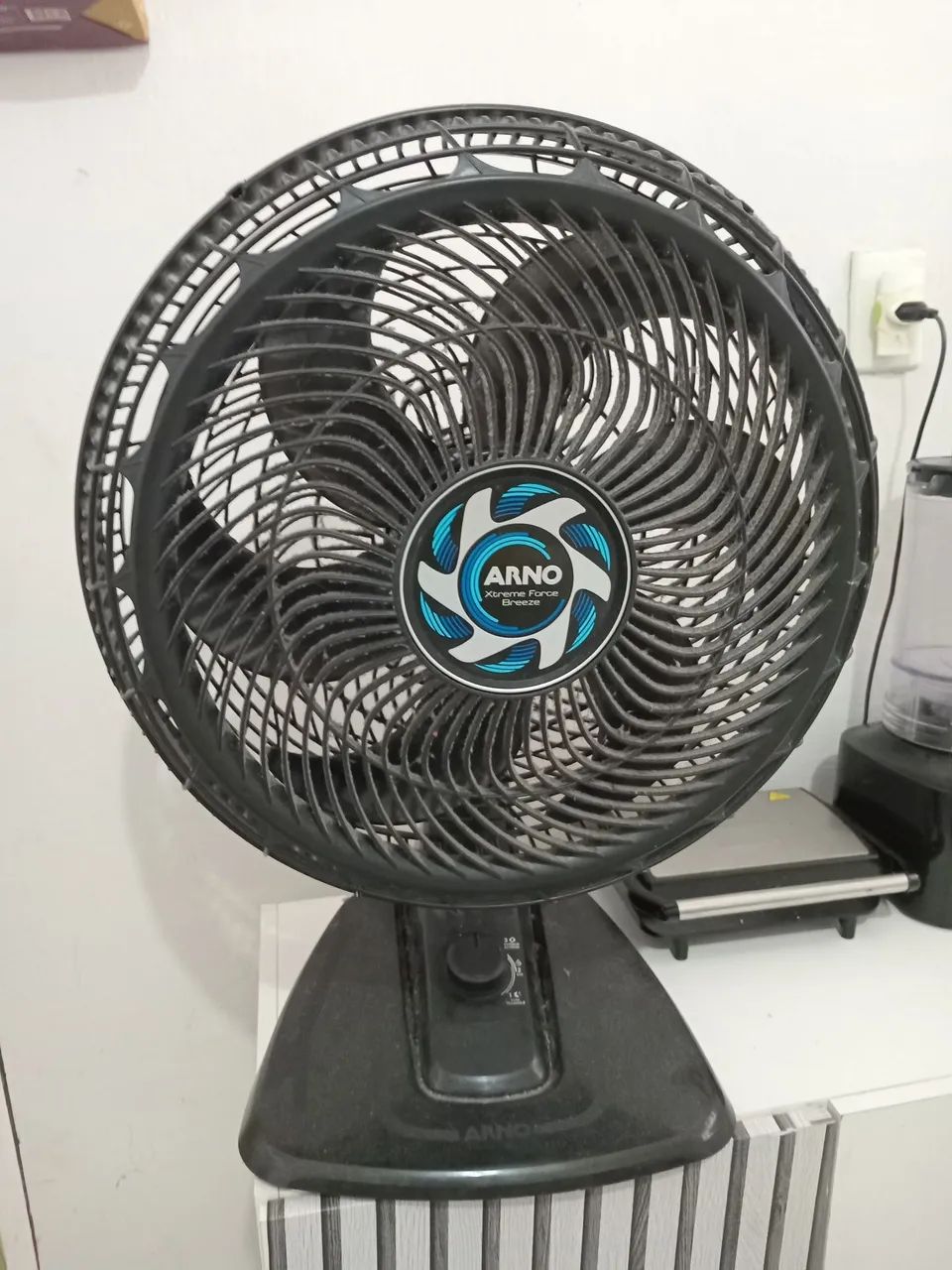 Ventilador arno 40 cm preto 